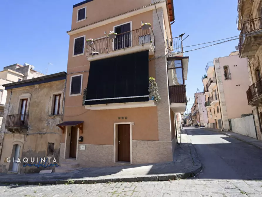 Immagine 20 di Casa indipendente in vendita  in Via Santissimo Crocifisso n.57 a Ramacca