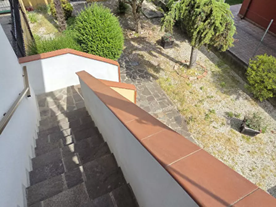 Immagine 9 di Casa bifamiliare in vendita  in Via Giacomo Matteotti 490 a Lusia