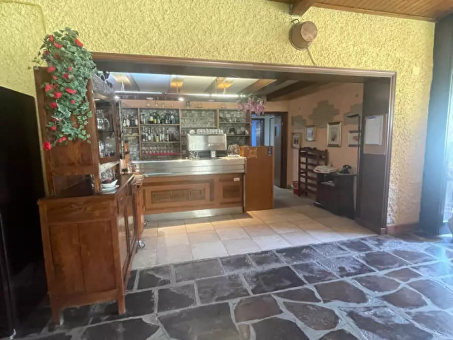 Immagine 5 di Attività commerciale in vendita  in Via Cogolo Destro a Montegrotto Terme