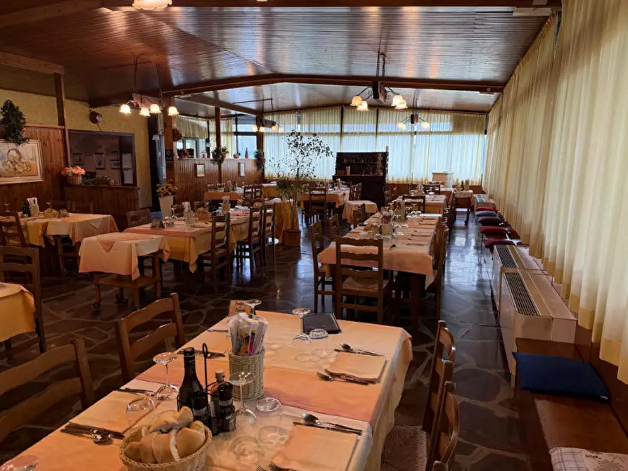 Immagine 6 di Attività commerciale in vendita  in Via Cogolo Destro a Montegrotto Terme
