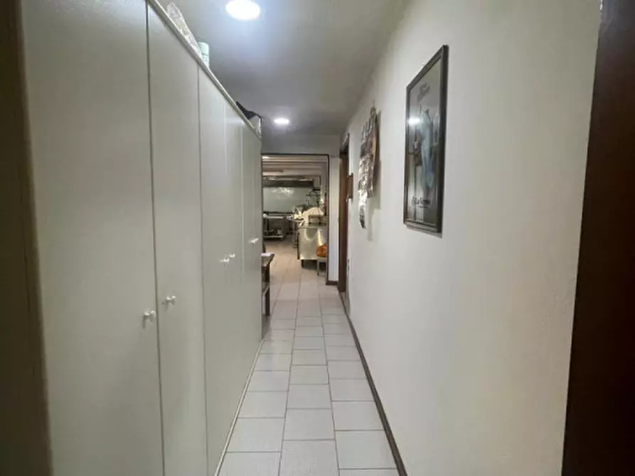 Immagine 12 di Attività commerciale in vendita  in Via Cogolo Destro a Montegrotto Terme