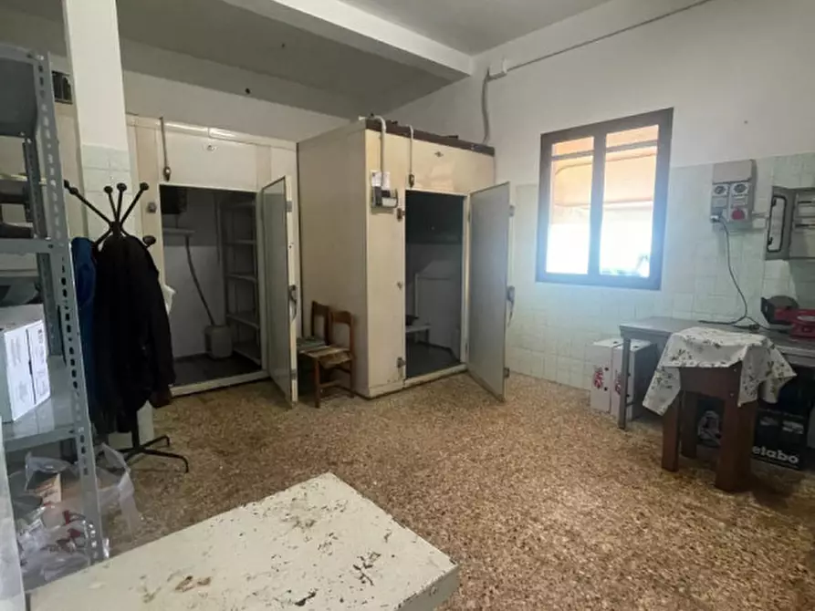 Immagine 13 di Attività commerciale in vendita  in Via Cogolo Destro a Montegrotto Terme
