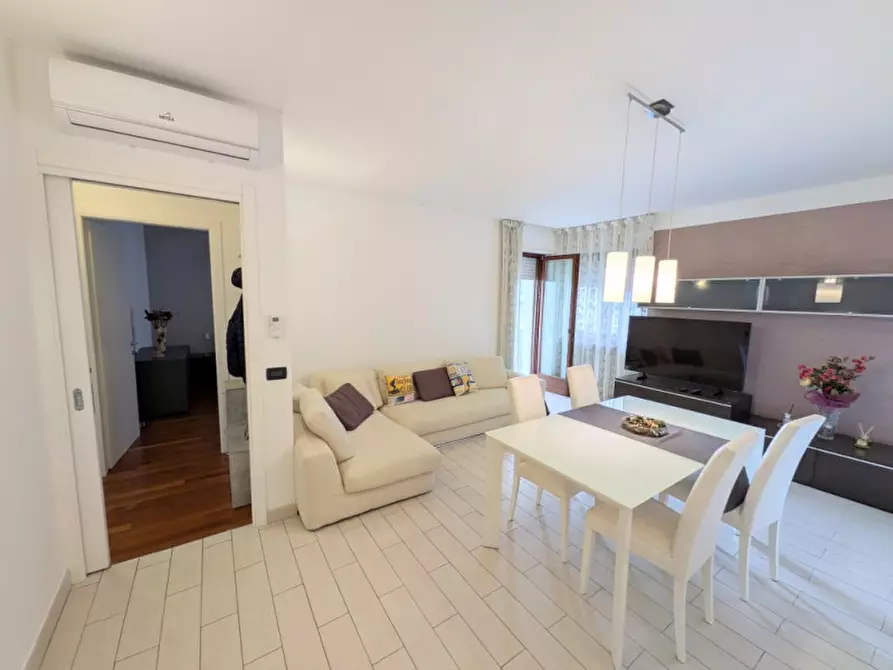 Immagine 12 di Appartamento in vendita  in via monfalcone 16 a San Giovanni Ilarione