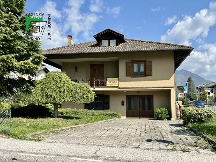 Immagine 1 di Casa indipendente in vendita  a Cles