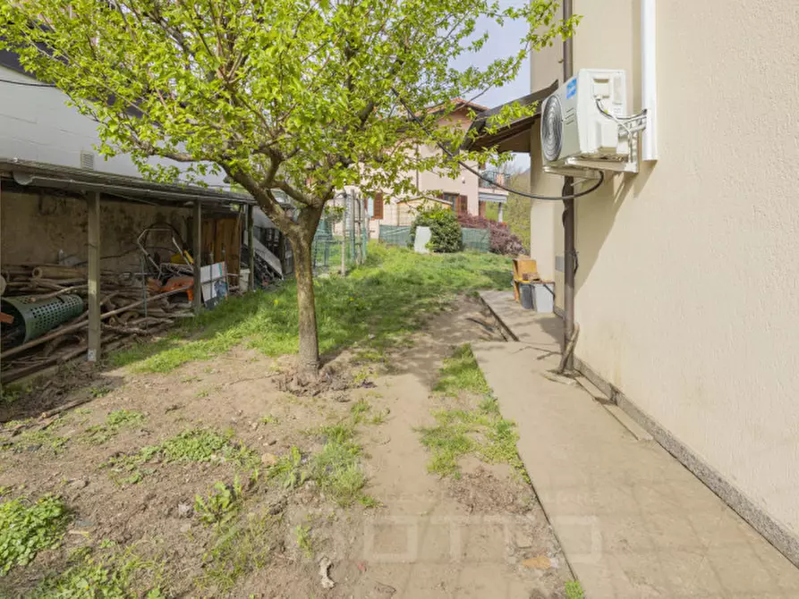 Immagine 21 di Villa in vendita  in Via Gabbio n. 11 a Casale Corte Cerro