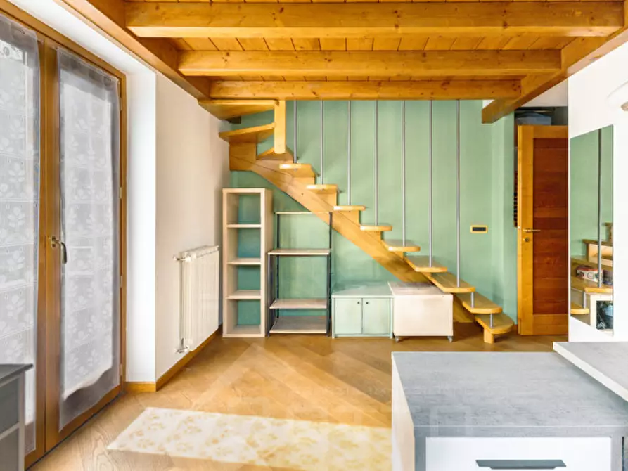 Immagine 32 di Villa in vendita  in Via Gabbio n. 11 a Casale Corte Cerro