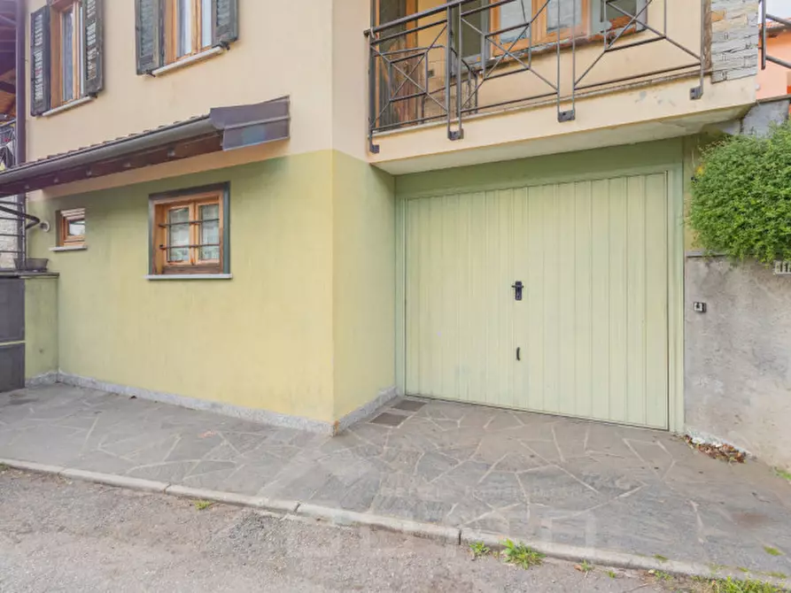 Immagine 37 di Villa in vendita  in Via Gabbio n. 11 a Casale Corte Cerro