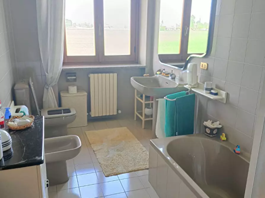 Immagine 35 di Villa in vendita  in Strada Villabella 10 a Giarole