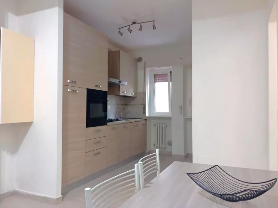 Immagine 5 di Appartamento in vendita  in Viale Regina Elena, 78 a Pescara