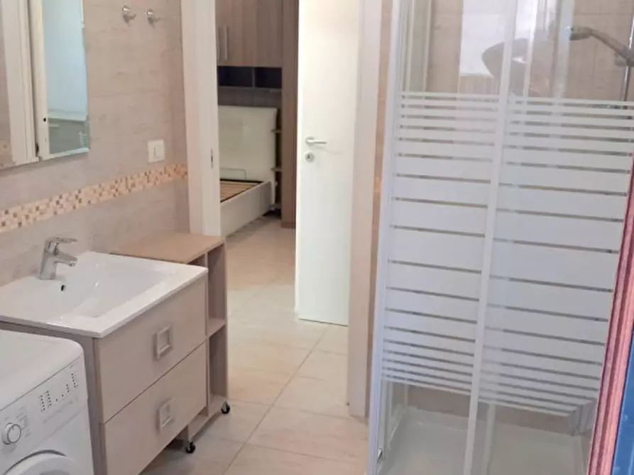 Immagine 13 di Appartamento in vendita  in Viale Regina Elena, 78 a Pescara