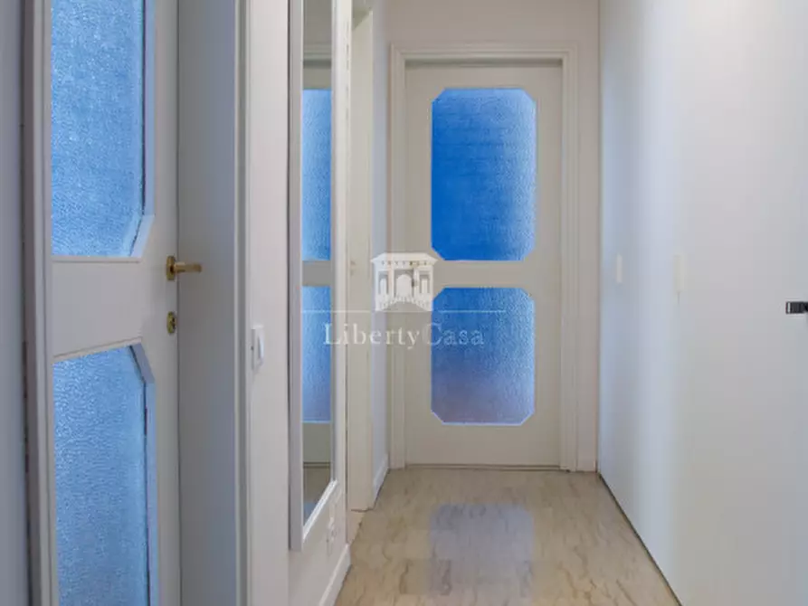 Immagine 15 di Appartamento in affitto  in Piazza Vittorio Emanuele II a Salò