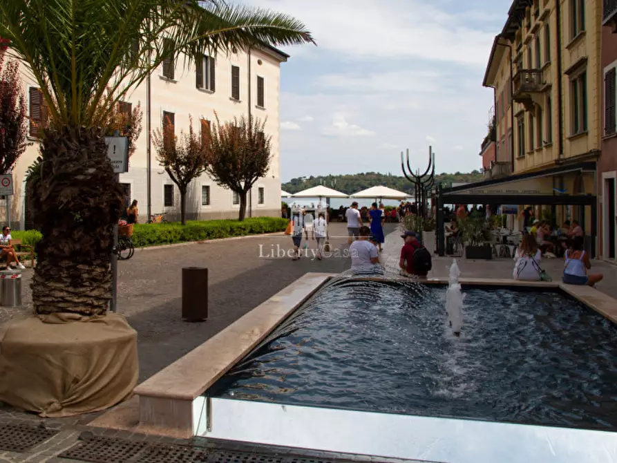 Immagine 16 di Appartamento in affitto  in Piazza Vittorio Emanuele II a Salò