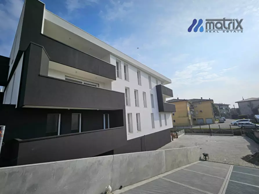 Immagine 3 di Appartamento in vendita  in Via Argine Sinistro 25 a Dolo