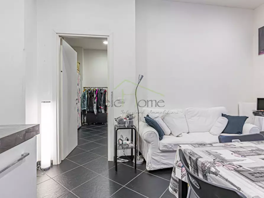 Immagine 11 di Appartamento in vendita  in Via Maurizio Monti a Como