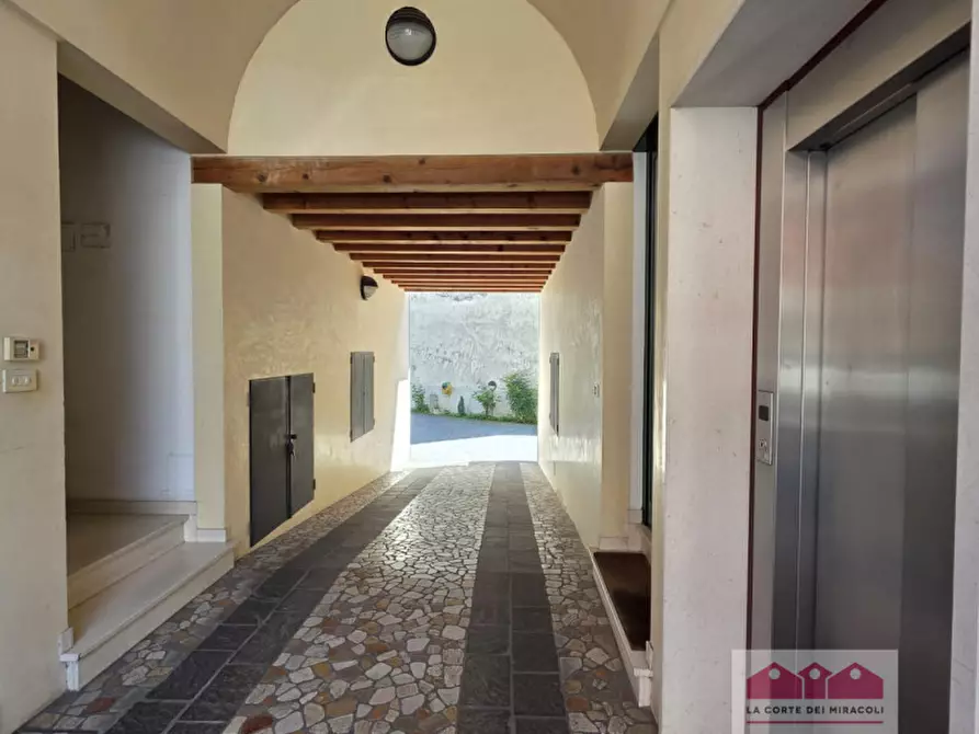 Immagine 21 di Appartamento in vendita  in Via Nino Bixio a Vicenza