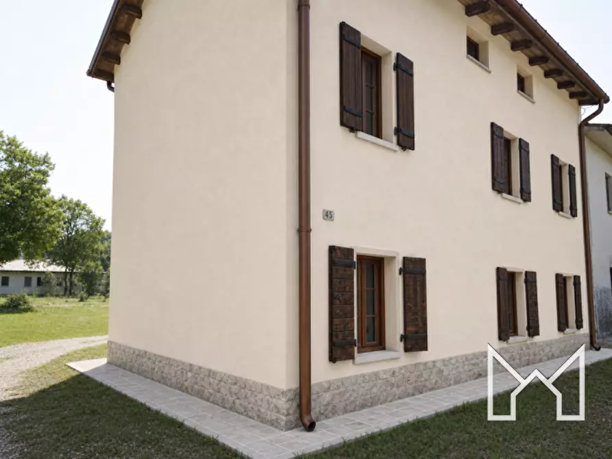 Immagine 4 di Casa indipendente in vendita  in Via Acque 5 a Fonte