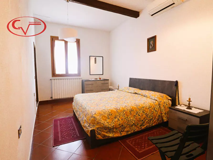 Immagine 11 di Appartamento in vendita  in Via Marzia a Montevarchi