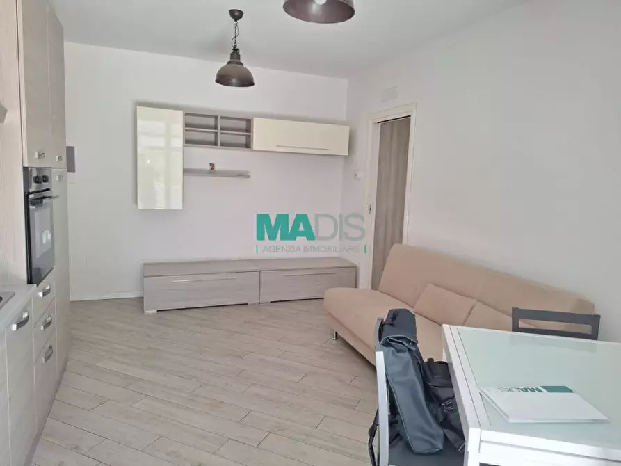 Immagine 3 di Appartamento in vendita  in Via Marco Roncioni a Prato
