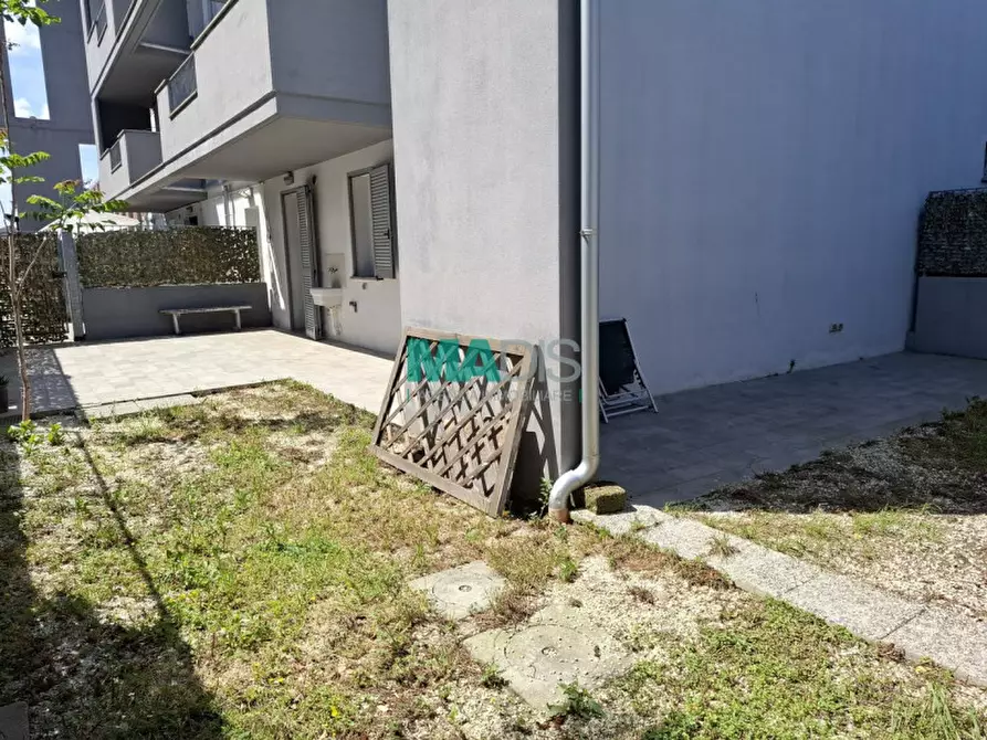 Immagine 4 di Appartamento in vendita  in Via Marco Roncioni a Prato