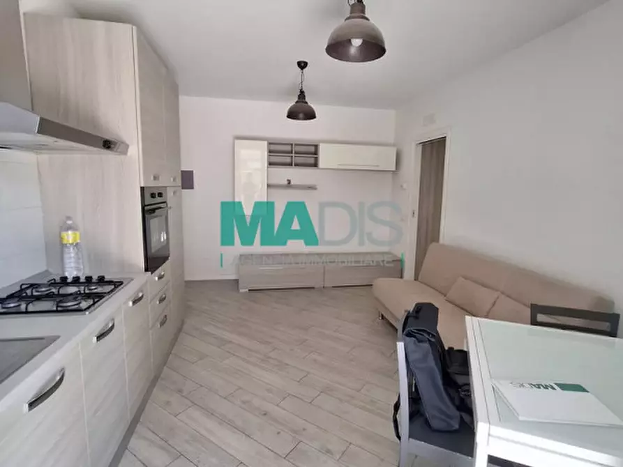 Immagine 12 di Appartamento in vendita  in Via Marco Roncioni a Prato