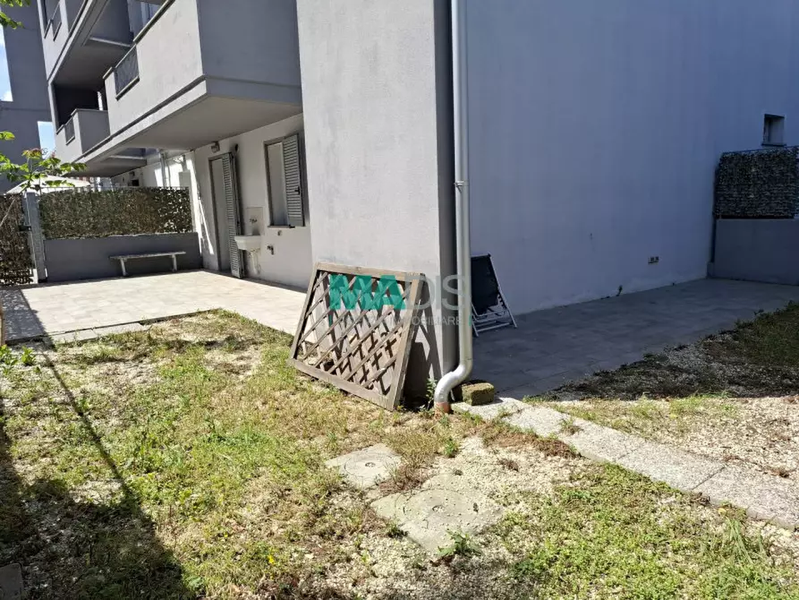 Immagine 18 di Appartamento in vendita  in Via Marco Roncioni a Prato