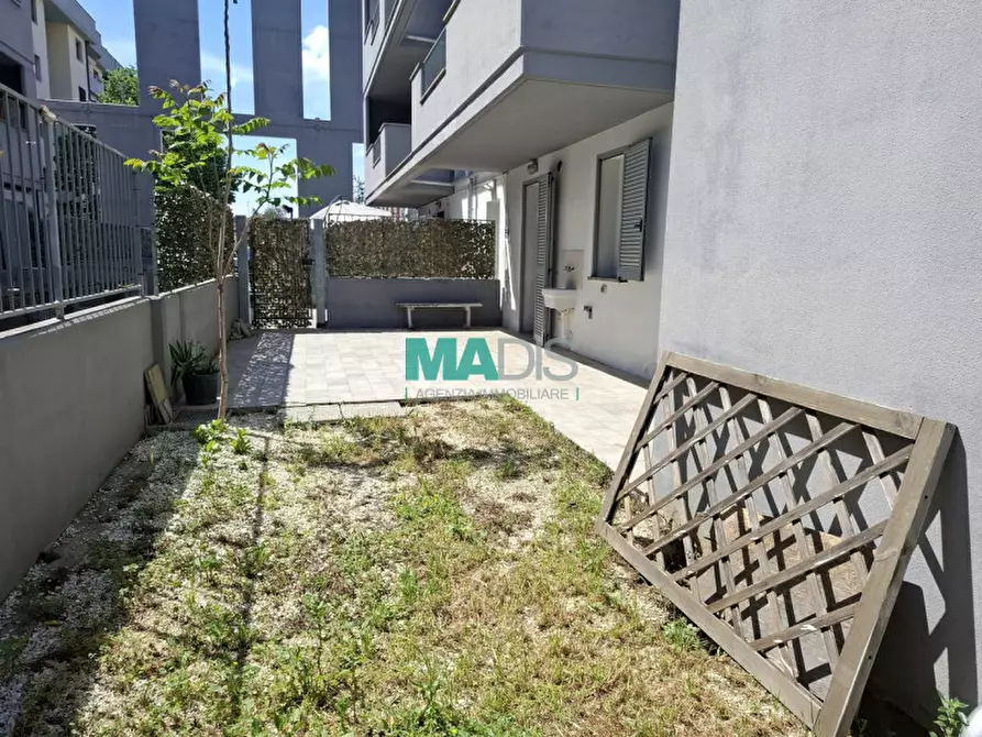 Immagine 22 di Appartamento in vendita  in Via Marco Roncioni a Prato