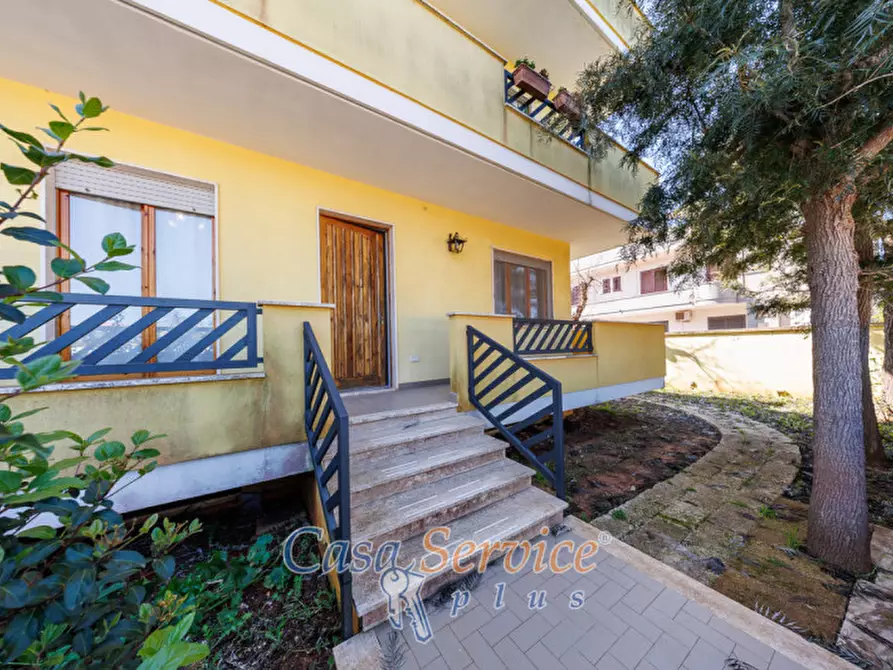 Immagine 11 di Casa indipendente in vendita  in Via Pio La Torre a Parabita