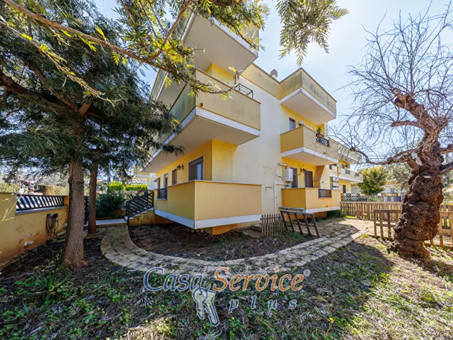 Immagine 12 di Casa indipendente in vendita  in Via Pio La Torre a Parabita