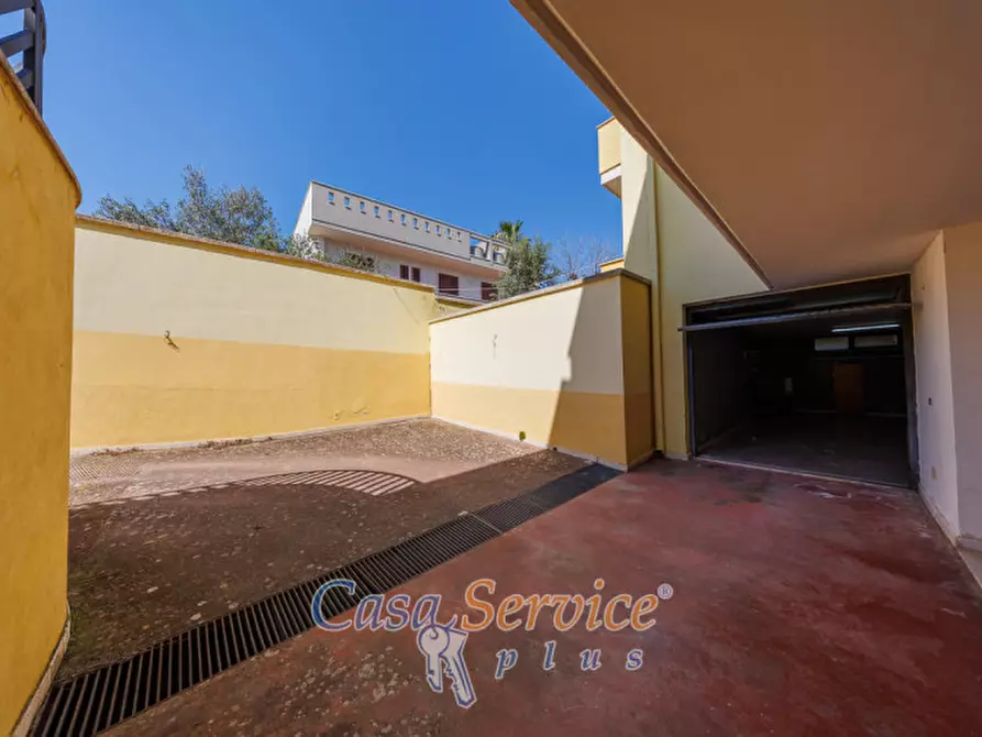 Immagine 21 di Casa indipendente in vendita  in Via Pio La Torre a Parabita