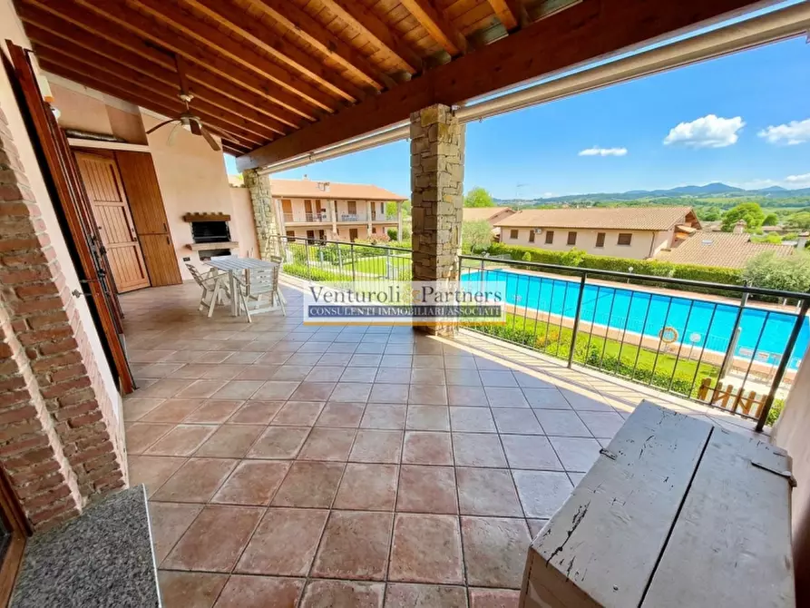 Immagine 2 di Appartamento in vendita  in Via Belvedere a Manerba Del Garda