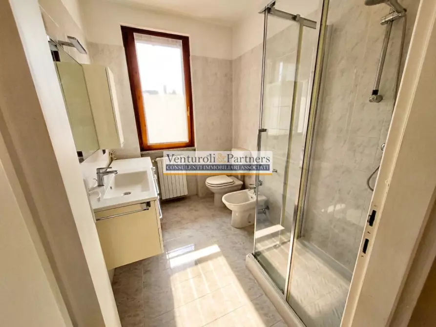 Immagine 19 di Appartamento in vendita  in Via Belvedere a Manerba Del Garda