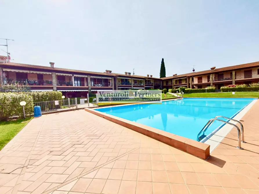 Immagine 21 di Appartamento in vendita  in Via Belvedere a Manerba Del Garda