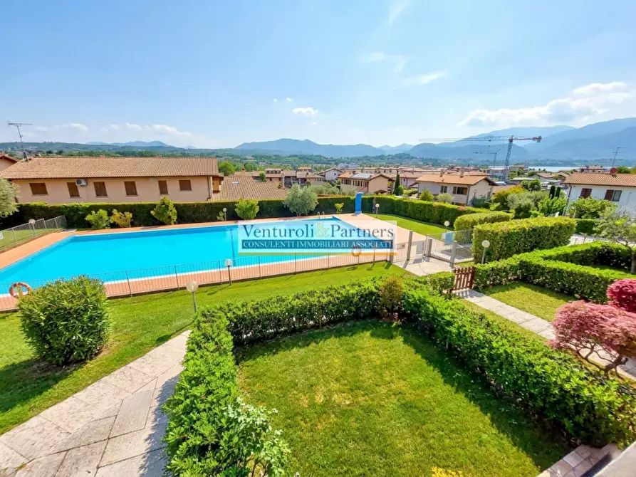 Immagine 22 di Appartamento in vendita  in Via Belvedere a Manerba Del Garda