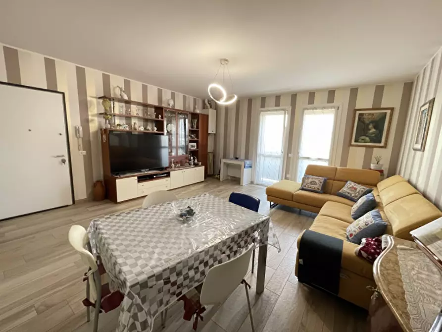 Immagine 2 di Appartamento in vendita  a Suzzara