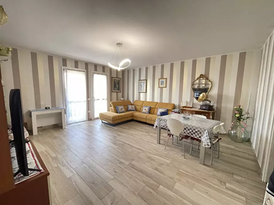 Immagine 5 di Appartamento in vendita  a Suzzara