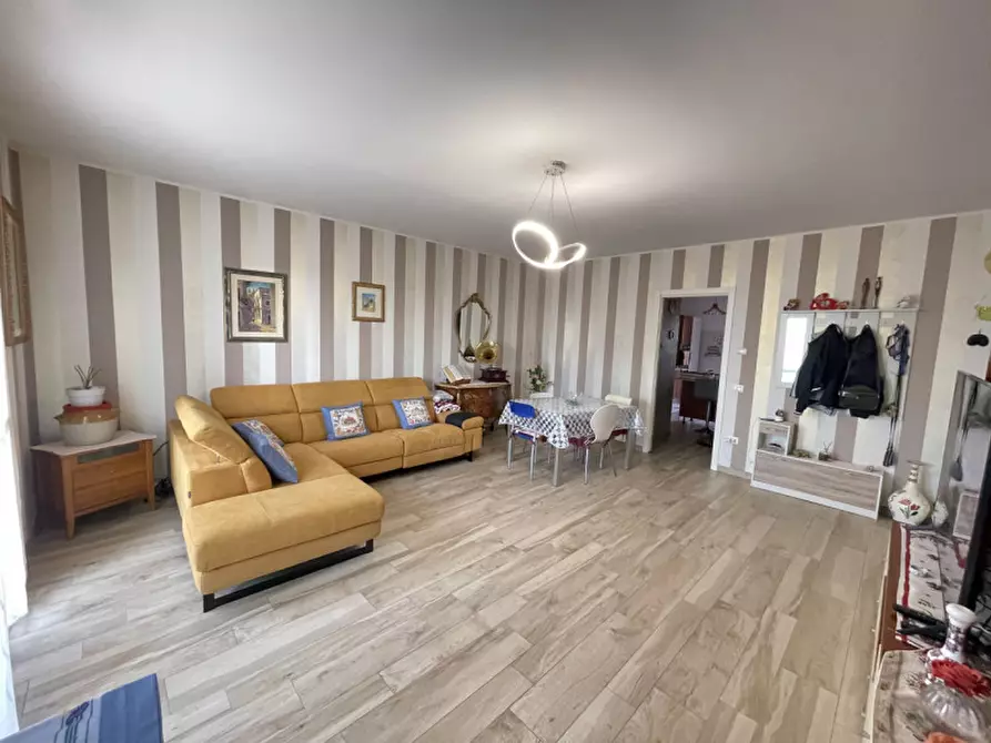 Immagine 7 di Appartamento in vendita  a Suzzara