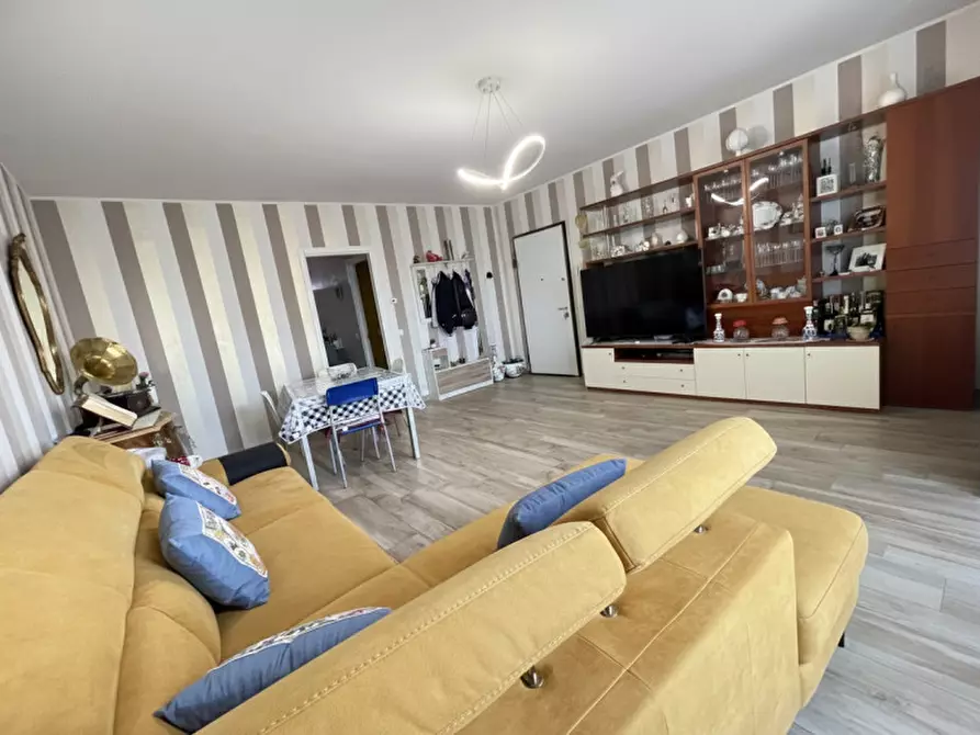 Immagine 9 di Appartamento in vendita  a Suzzara