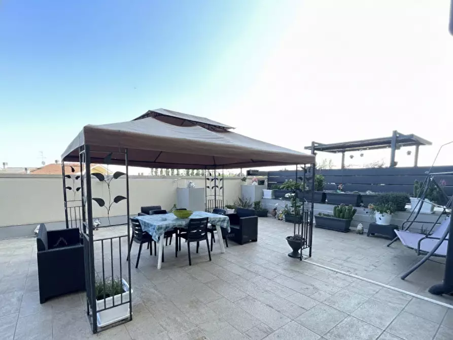 Immagine 13 di Appartamento in vendita  a Suzzara