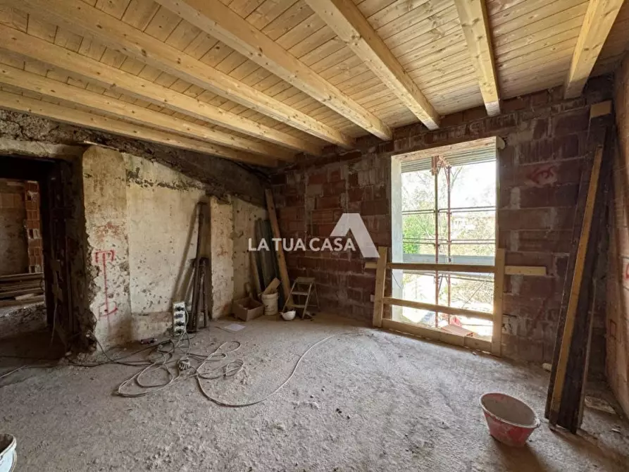 Immagine 2 di Appartamento in vendita  a Villafranca Di Verona