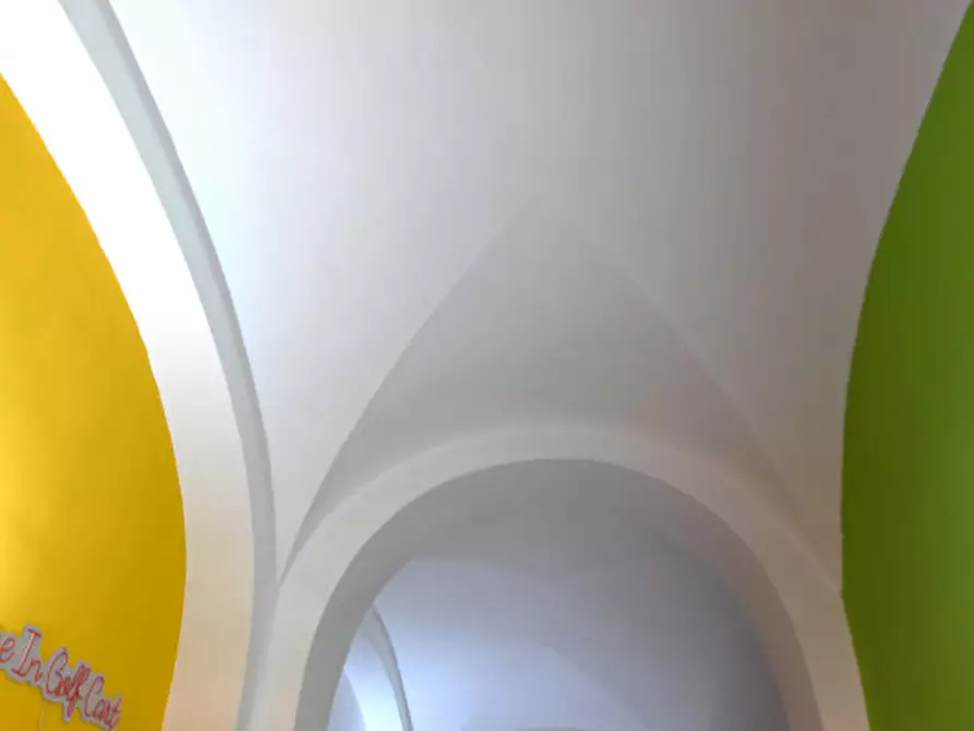 Immagine 11 di Negozio in vendita  in Via Luigi Santini a Roma