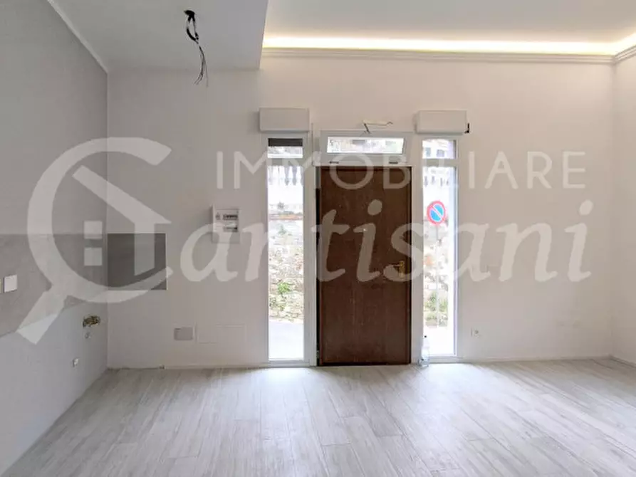 Immagine 2 di Appartamento in vendita  in Via Giosuè Carducci a Signa