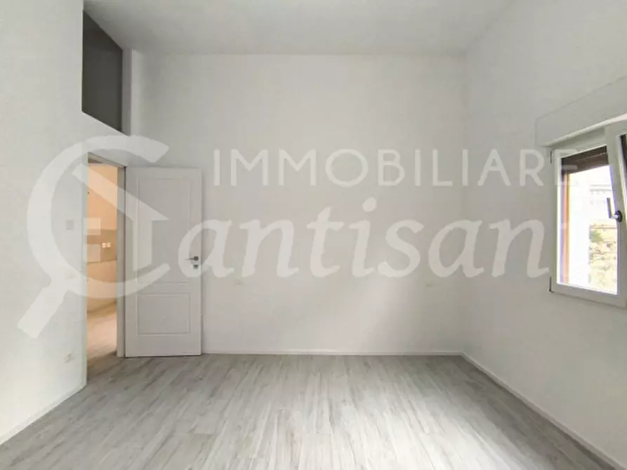 Immagine 7 di Appartamento in vendita  in Via Giosuè Carducci a Signa