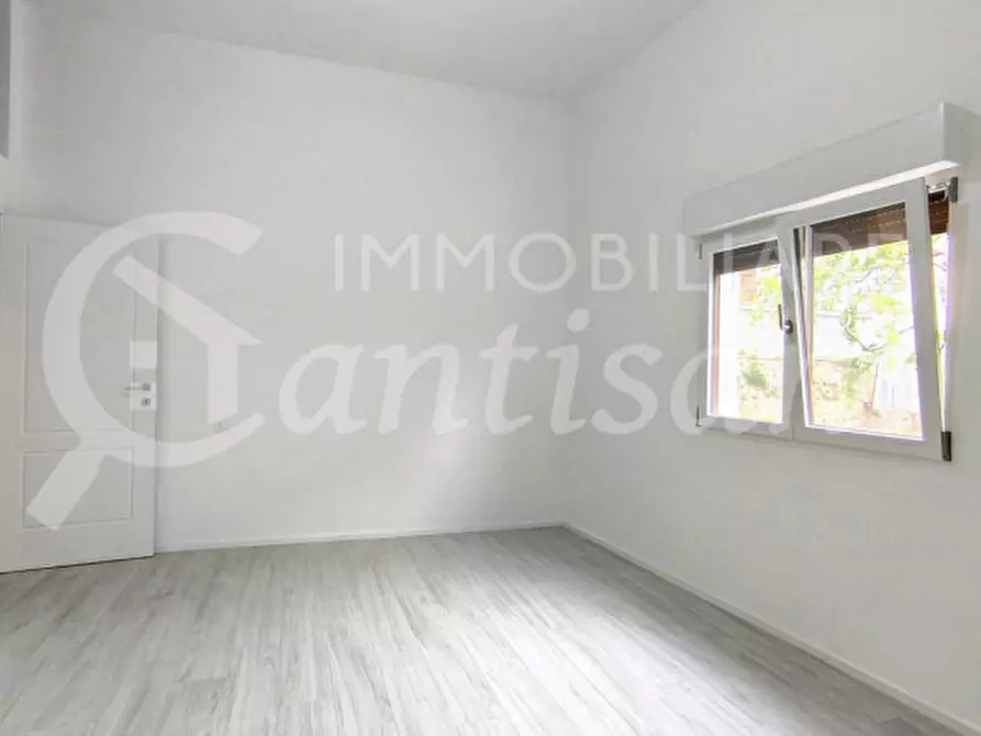 Immagine 14 di Appartamento in vendita  in Via Giosuè Carducci a Signa