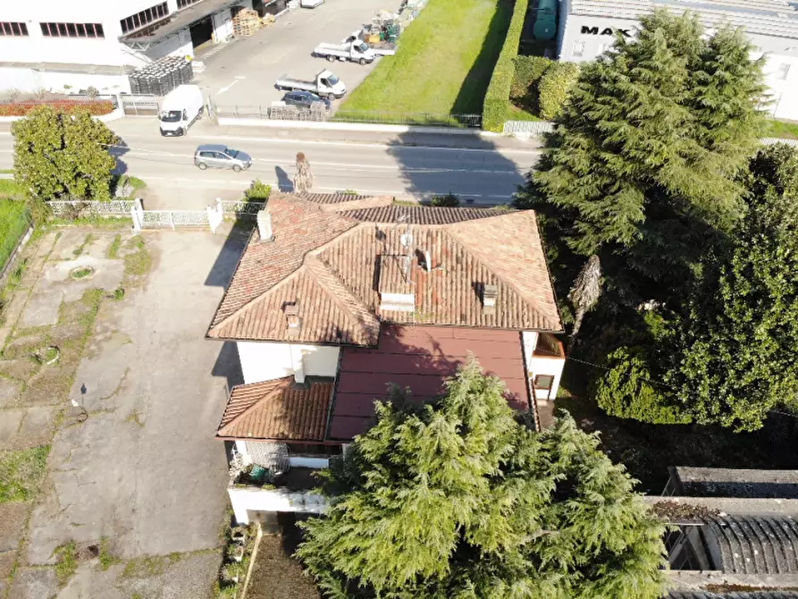 Immagine 14 di Palazzo in vendita  a Carpenedolo