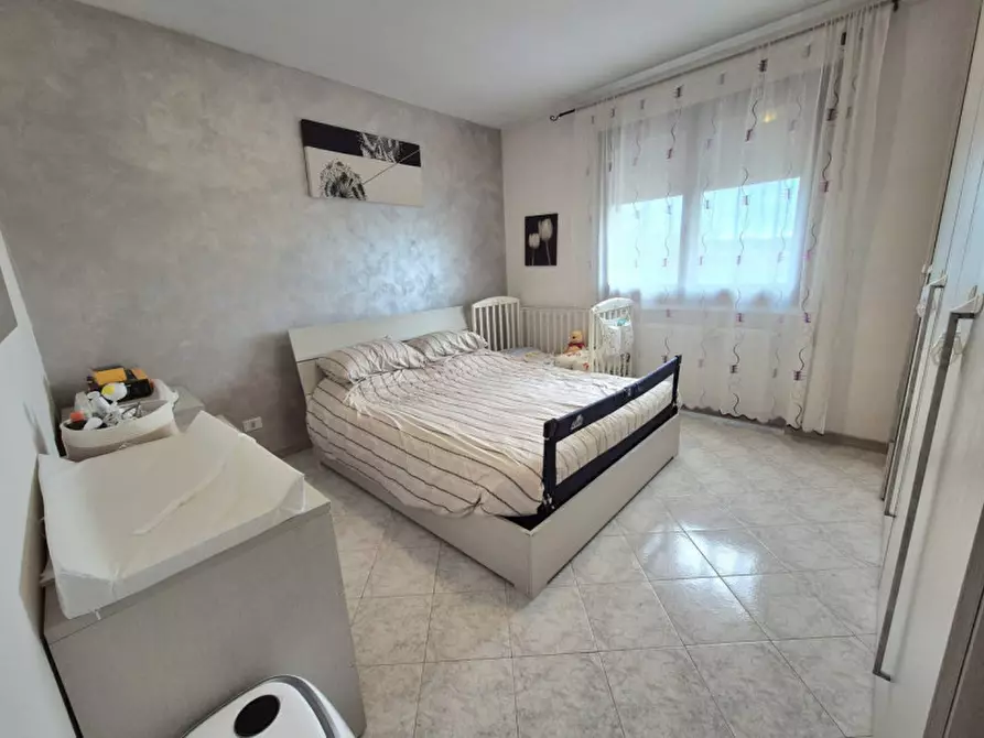 Immagine 5 di Appartamento in vendita  in Via Belvedere a Lonigo