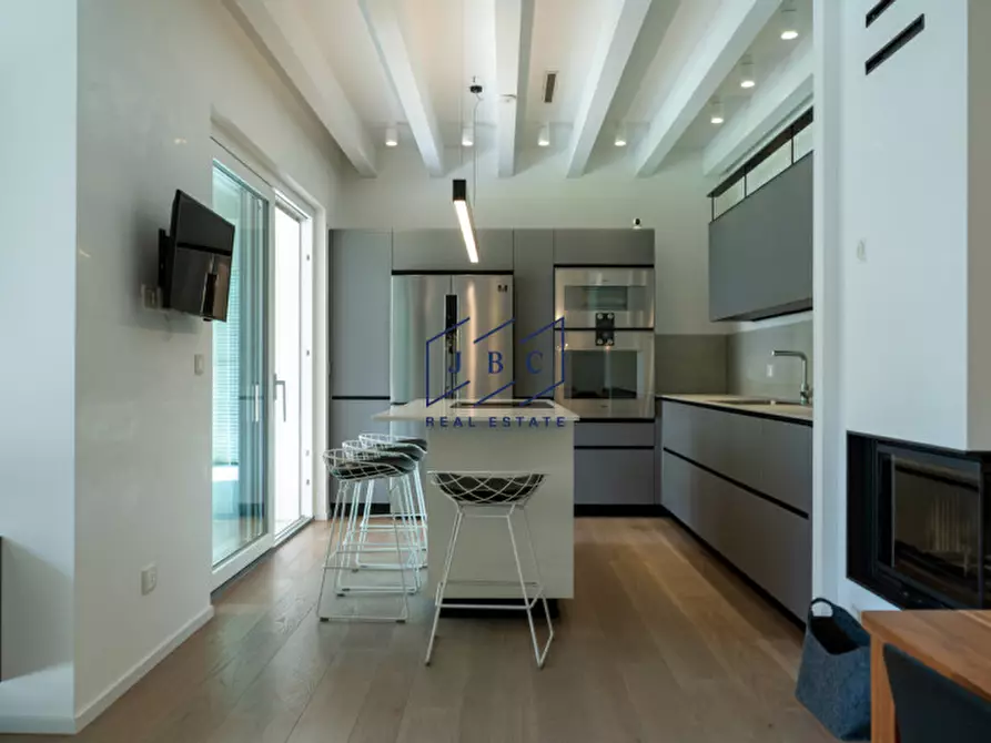 Immagine 2 di Casa indipendente in vendita  in Via Nicolò Tommaseo a Jesolo