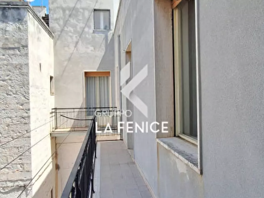 Immagine 41 di Appartamento in vendita  in Via Alberobello a Locorotondo