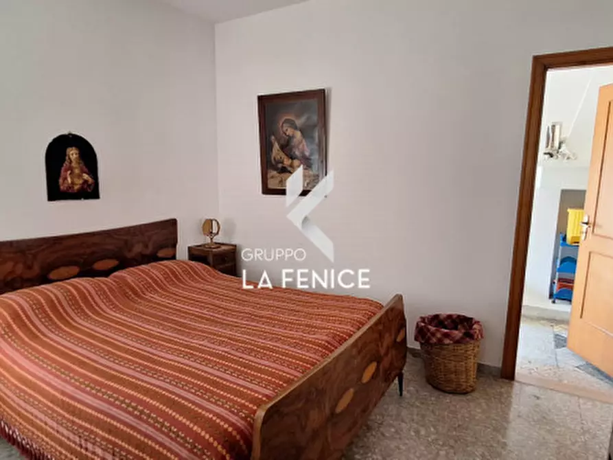 Immagine 51 di Appartamento in vendita  in Via Alberobello a Locorotondo