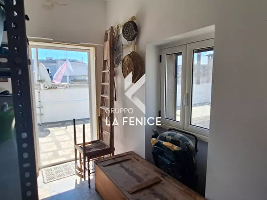 Immagine 53 di Appartamento in vendita  in Via Alberobello a Locorotondo