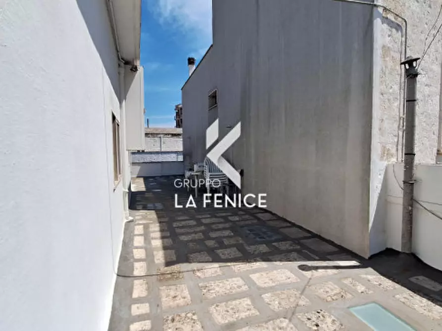 Immagine 55 di Appartamento in vendita  in Via Alberobello a Locorotondo